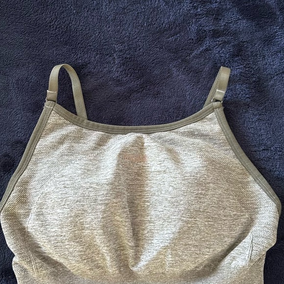 Gymshark Sports Bra and Leggings Set - Picture 2 of 10